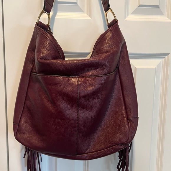 G.I.L.I. Pebble Wine Leather Leather Fringe Handbag - Picture 3 of 7